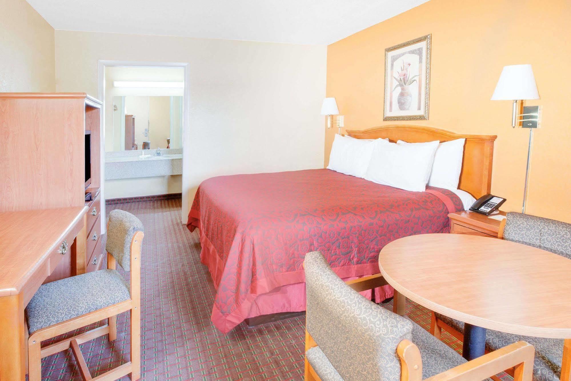 سيرسي Sunrise Extended Stay المظهر الخارجي الصورة
